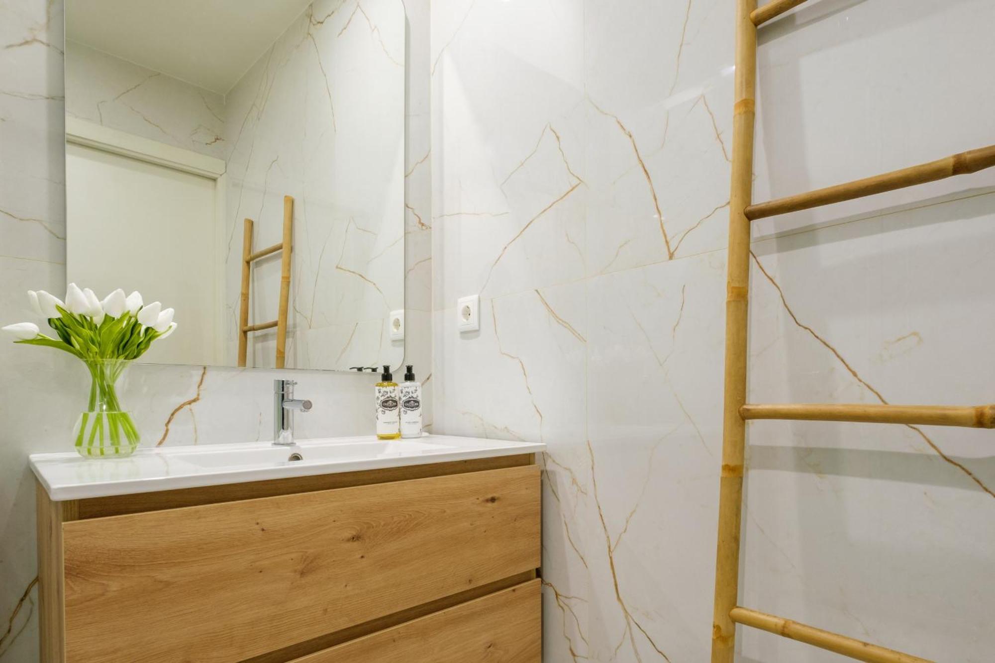 Luxury Style 7 With Ac Downtown Near Metro Apartamento Oporto